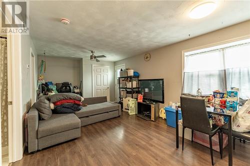 968 Martindale Road, Sudbury, ON - Indoor Photo Showing Living Room