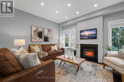 3113 Hedges Drive, Burlington, ON - Indoor Photo Showing Living Room With Fireplace