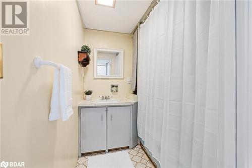 48 Mill Street, Erin, ON - Indoor Photo Showing Bathroom