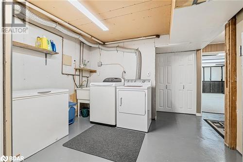 48 Mill Street, Erin, ON - Indoor Photo Showing Laundry Room