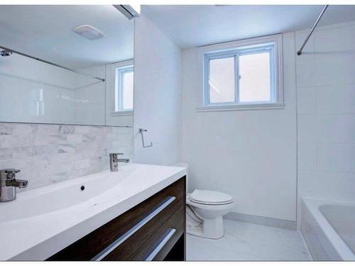 Salle de bains - 1349 100E Avenue, Laval (Chomedey), QC - Indoor Photo Showing Bathroom