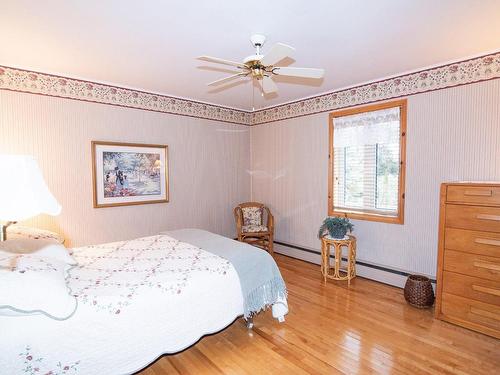 Chambre Ã  coucher principale - 613 Rue Gagnon, Saint-Pascal, QC - Indoor Photo Showing Bedroom