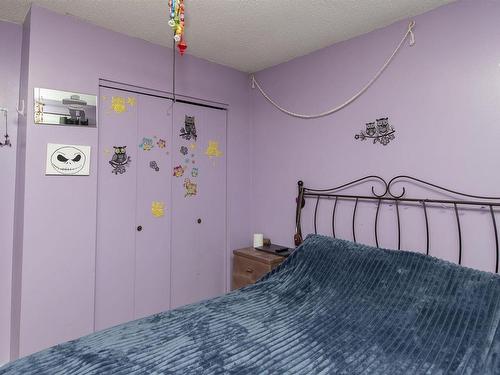 2093 Hwy 591, Gorham, ON - Indoor Photo Showing Bedroom