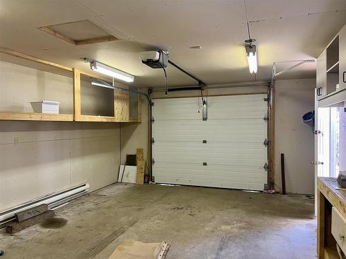 108 Shipley Street, Thunder Bay, ON - Indoor Photo Showing Garage