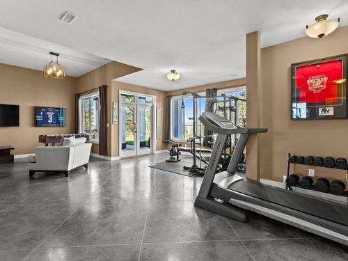 1887 Coldwater Crt, Kamloops, BC - Indoor Photo Showing Gym Room