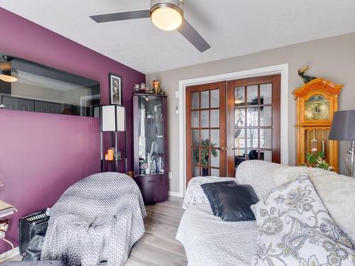 Salon - 176 Rue Ross, Gatineau (Buckingham), QC - Indoor Photo Showing Bedroom