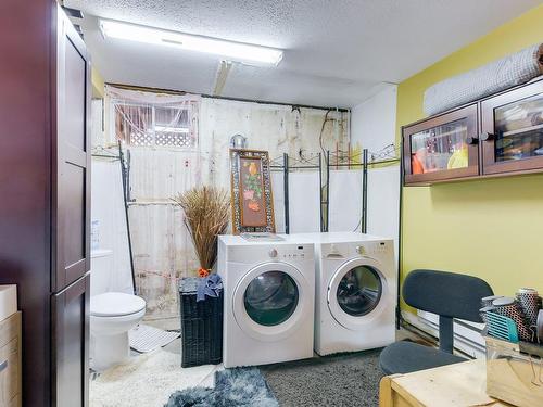 Laundry room - 176 Rue Ross, Gatineau (Buckingham), QC - Indoor Photo Showing Laundry Room