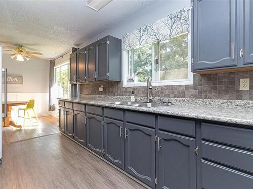 1359 Chilco Rd, Crofton, BC - Indoor Photo Showing Kitchen With Double Sink