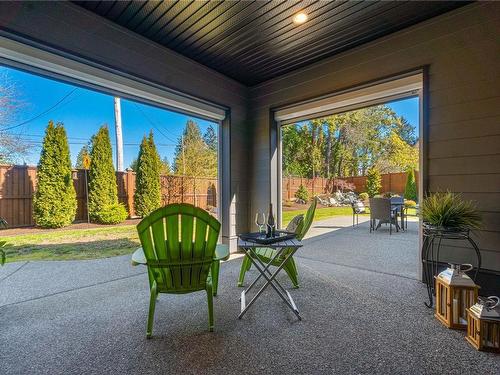 1015 Stahley Pl, Parksville, BC - Outdoor With Deck Patio Veranda
