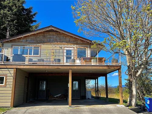 1280 Rupert Rd, Ucluelet, BC - Outdoor With Deck Patio Veranda