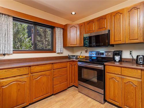4455 Pollock Rd, Duncan, BC - Indoor Photo Showing Kitchen