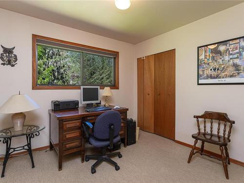 4455 Pollock Rd, Duncan, BC - Indoor Photo Showing Office