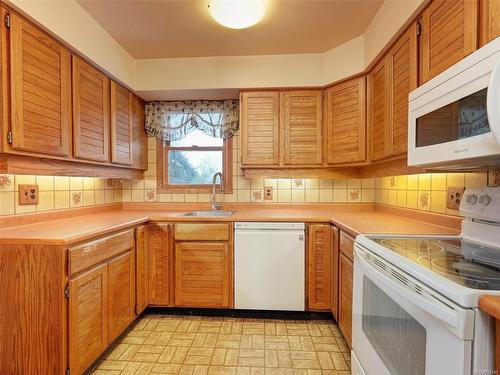 1752 Adanac St, Victoria, BC - Indoor Photo Showing Kitchen