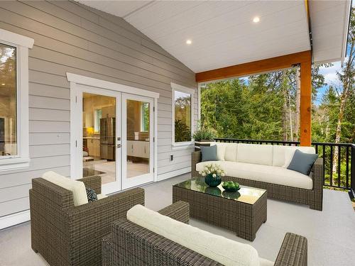 1600 Farrah'S Way, Qualicum Beach, BC - Outdoor With Deck Patio Veranda With Exterior