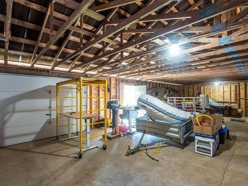 3935 Cowichan Lake Rd, Duncan, BC - Indoor Photo Showing Garage
