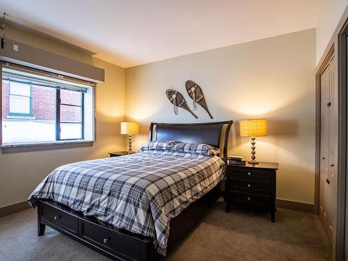 205-309 First Street, Revelstoke, BC - Indoor Photo Showing Bedroom