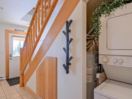 6-5015 Snowbird Way, Big White, BC - Indoor Photo Showing Laundry Room