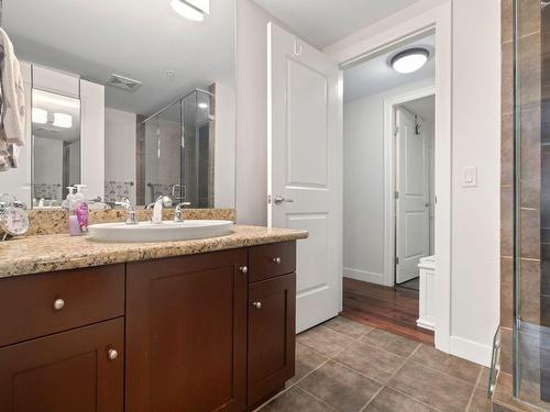 114-600 Sarsons Road, Kelowna, BC - Indoor Photo Showing Bathroom