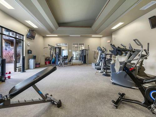 114-600 Sarsons Road, Kelowna, BC - Indoor Photo Showing Gym Room