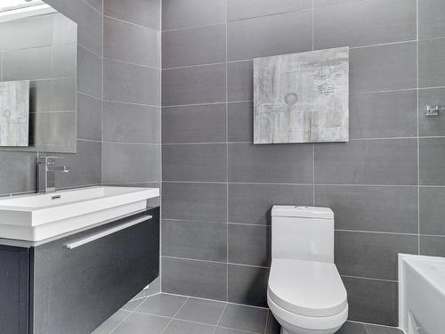 Bathroom - 3931 Rue De La Martinière, Terrebonne (Terrebonne), QC - Indoor Photo Showing Bathroom
