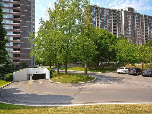 2504-3100 Kirwin Ave, Mississauga, ON - Outdoor With Balcony With Facade