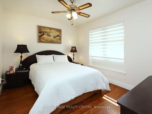 32 Coniston Ave, Brampton, ON - Indoor Photo Showing Bedroom