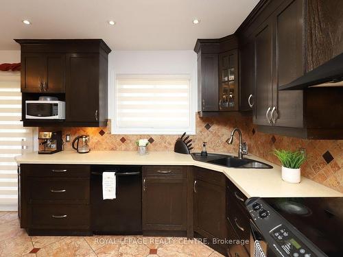 32 Coniston Ave, Brampton, ON - Indoor Photo Showing Kitchen With Double Sink