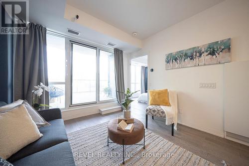 #320 -7711 Green Vista Gate, Niagara Falls, ON - Indoor Photo Showing Living Room