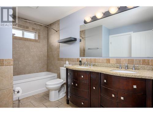 1209 36 Avenue, Vernon, BC - Indoor Photo Showing Bathroom
