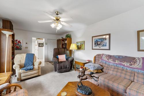 5030 Canyon-Lister Road, Creston, BC - Indoor Photo Showing Bedroom