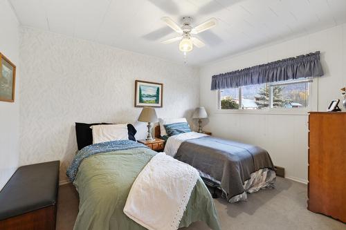 5030 Canyon-Lister Road, Creston, BC - Indoor Photo Showing Bedroom