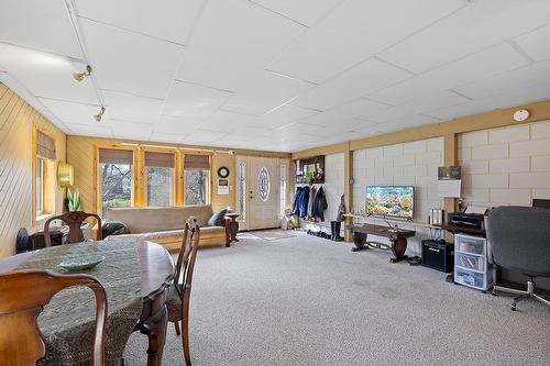 1818 Dogwood Street, Creston, BC - Indoor Photo Showing Dining Room