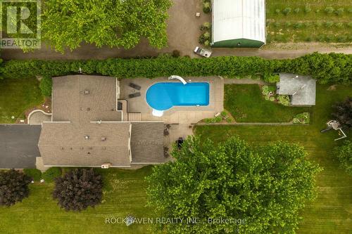 861 Centre Road, Hamilton, ON - Outdoor With In Ground Pool