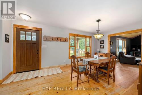 7967 Glendon Drive, Strathroy-Caradoc, ON - Indoor Photo Showing Dining Room
