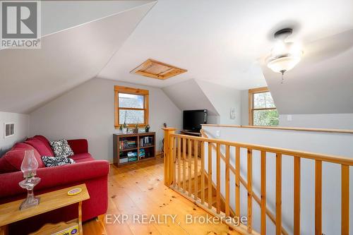 7967 Glendon Drive, Strathroy-Caradoc, ON - Indoor Photo Showing Other Room