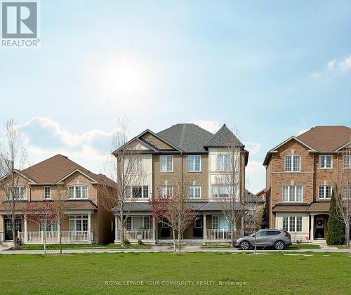 18 Albert Lewis St, Markham, ON - Outdoor With Facade