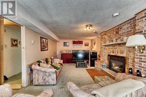 577 Haines Rd, Newmarket, ON - Indoor Photo Showing Living Room With Fireplace