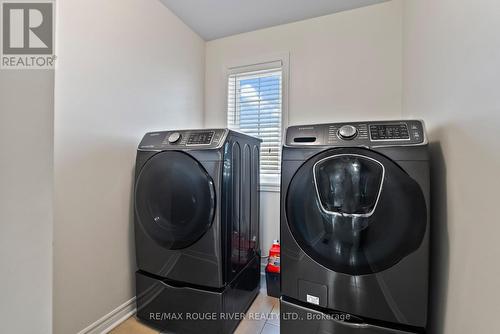 10 Campview St, Whitby, ON - Indoor Photo Showing Laundry Room