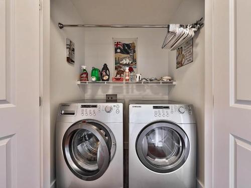 2084 Highland Place, Kamloops, BC - Indoor Photo Showing Laundry Room