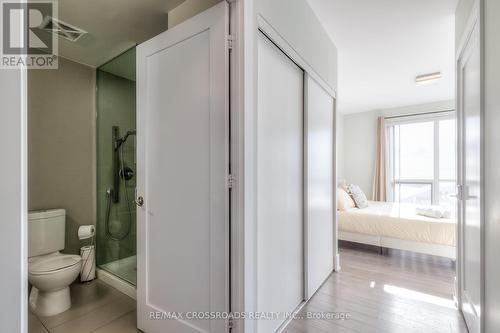 2912 - 300 Front Street W, Toronto, ON - Indoor Photo Showing Bathroom