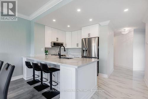 #408 -6 Toronto St, Barrie, ON - Indoor Photo Showing Kitchen With Upgraded Kitchen