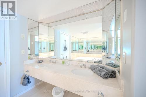 2220-21 - 90 Highland Drive, Oro-Medonte, ON - Indoor Photo Showing Bathroom