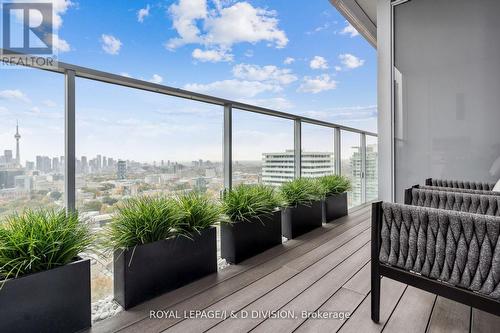 3402 - 200 Cumberland Street, Toronto, ON -  With Balcony With View With Exterior