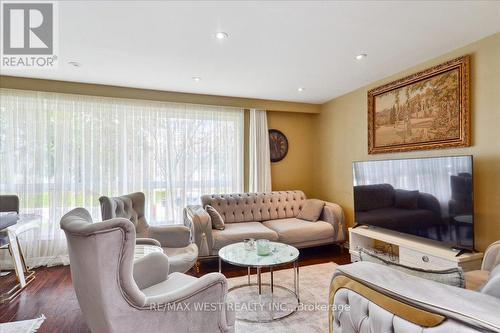 55 Combe Avenue, Toronto, ON - Indoor Photo Showing Living Room