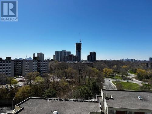811 - 1 Massey Square, Toronto, ON - Outdoor With View