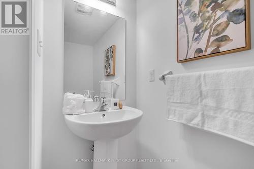 146 Giboulee Path, Oshawa, ON - Indoor Photo Showing Bathroom