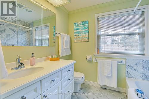 30 Johnson St, Markham, ON - Indoor Photo Showing Bathroom
