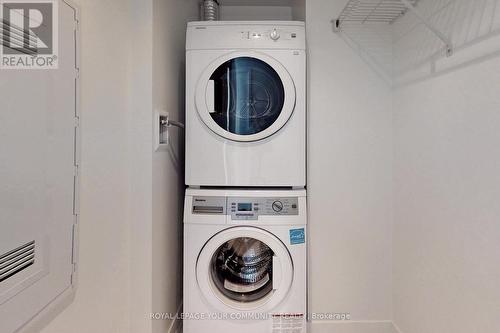#2707 -88 Harbour St, Toronto, ON - Indoor Photo Showing Laundry Room
