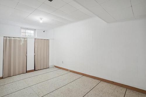 165 West 27Th Street, Hamilton, ON - Indoor Photo Showing Other Room