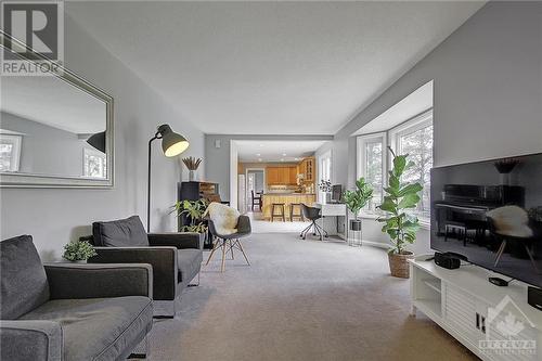 1756 Marchurst Road, Kanata, ON - Indoor Photo Showing Living Room